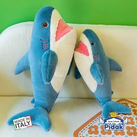 Il perfetto peluche squalo azzurro da 120 cm Pidak Ingrosso